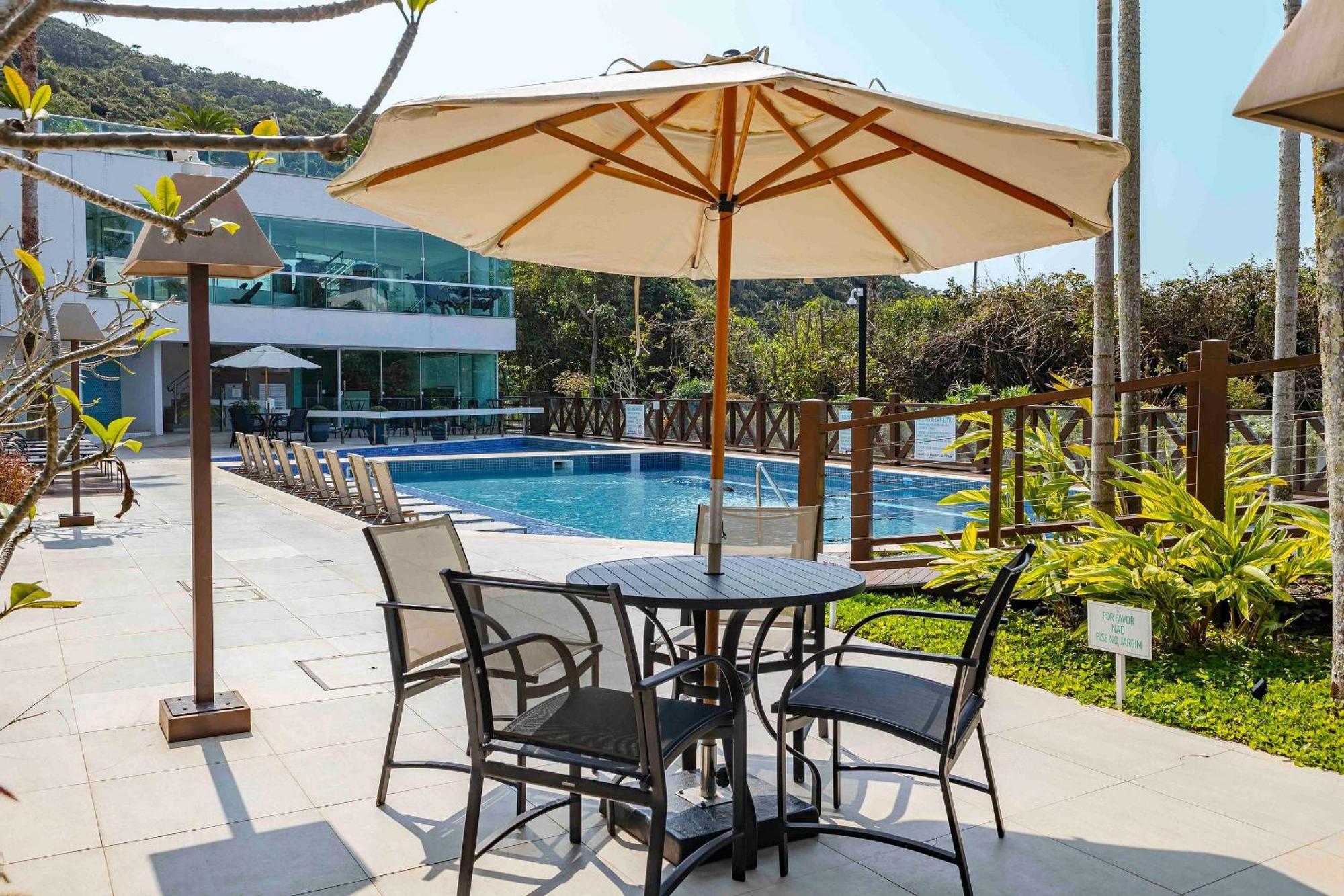 Varandas do Atlântico, Fabuloso Apto em Condo Frente Mar com Piscina Climatizada - 3 quartos 6 pessoas Bombinhas Extérieur photo